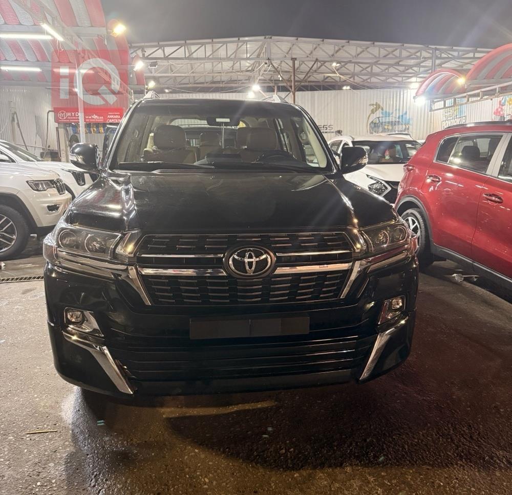 تويوتا لاندكروزر